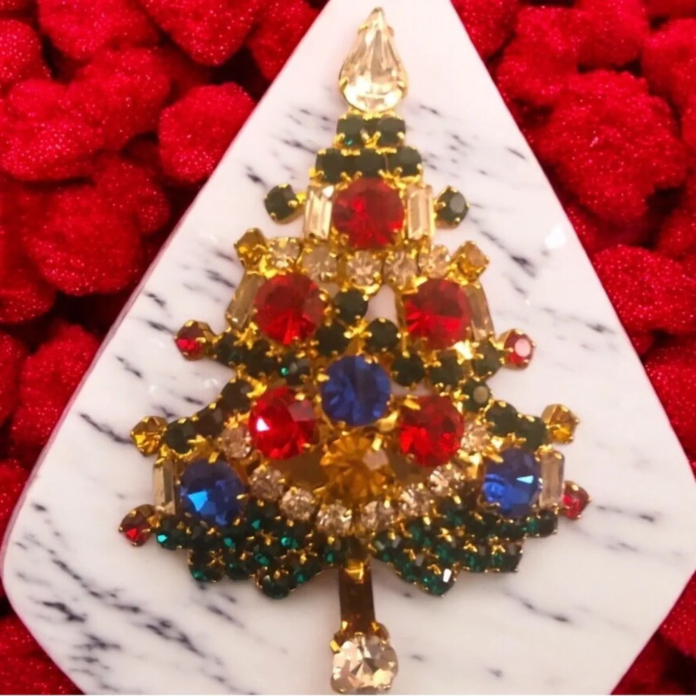 OTC Vintage Christmas Tree Brooch Pin Multi Color Rhinestones Baguettes signed